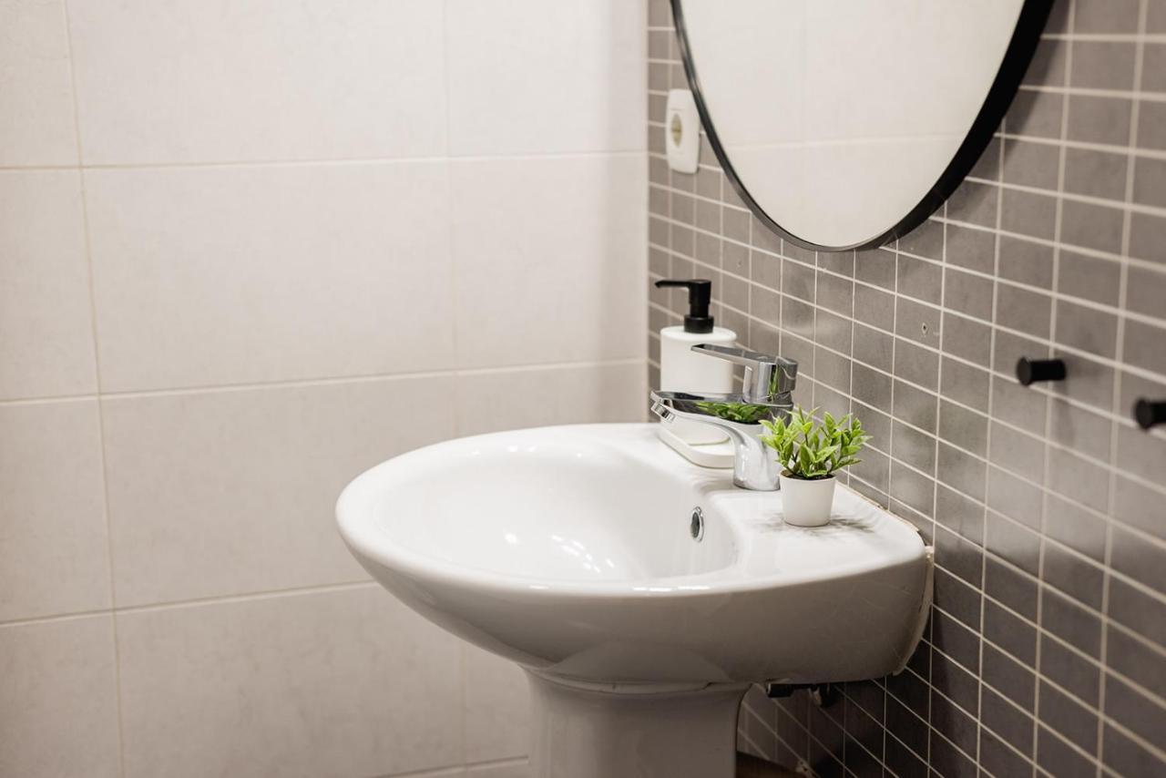 Apartamentos Fv Flats Valencia - Mestalla 9 Buitenkant foto